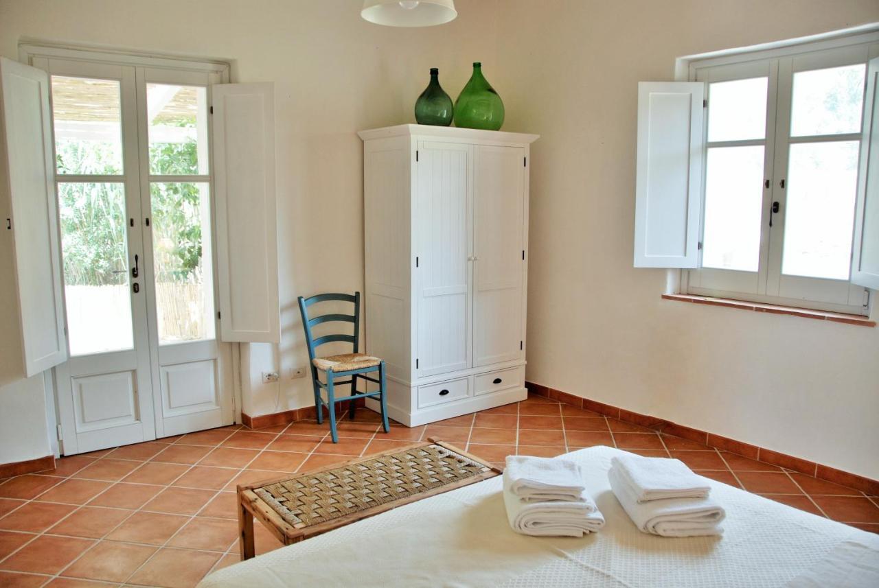 B&B Giallo Limone Teulada Esterno foto